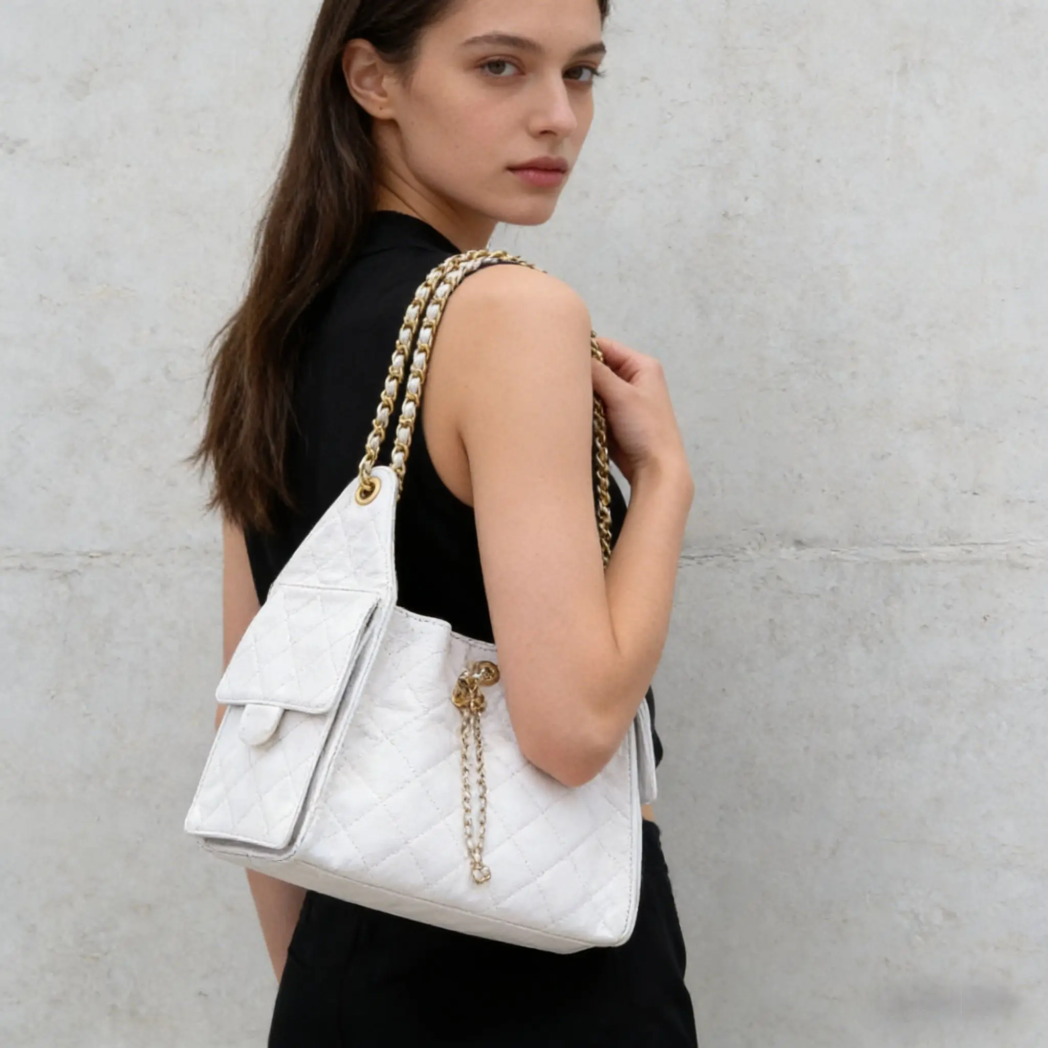 Brand Bag New Diamond Genuine Leather Underarm Bag Large Capacity Bucket Drawstring Chain Women's Crossbody Luxury Handbag
Brand Bag New Diamond Genuine Leather Underarm Bag Large Capacity Bucket Drawstring Chain Women's Crossbody Luxury Handbag