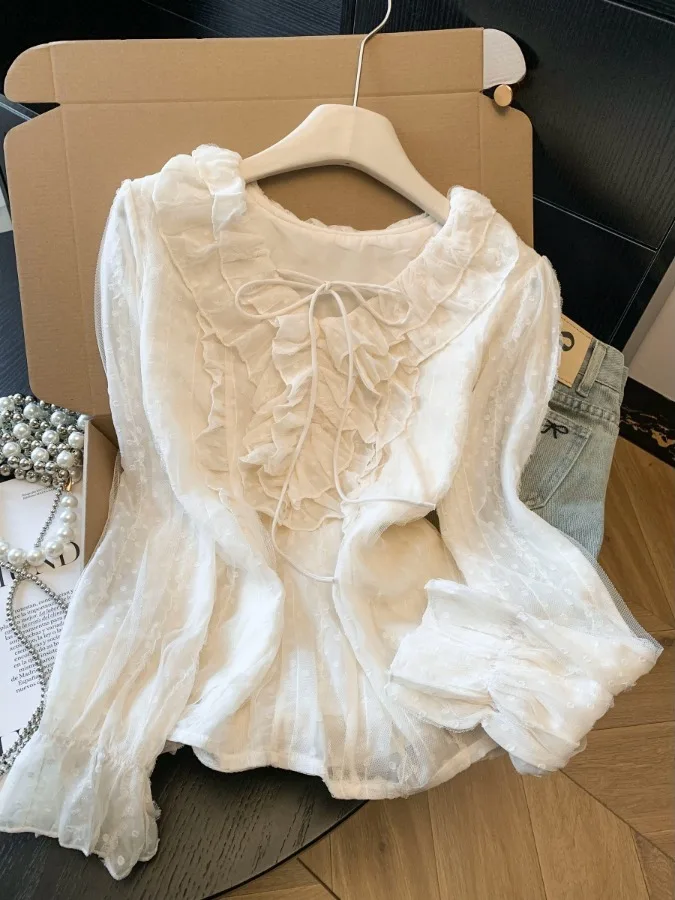 Женская шифоновая блузка с V-образным вырезом и принтом в горошек, весенний модный дизайн, рукава-колокол, длинный рукав, с поясом, свободный крой, в корейском стиле
Женская шифоновая блузка с V-образным вырезом и принтом в горошек, весенний модный дизайн, рукава-колокол, длинный рукав, с поясом, свободный крой, в корейском стиле