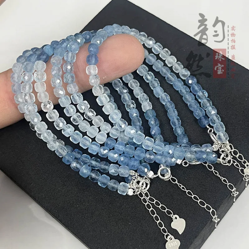 Natural Gradient Color Iced Aquamarine Cube Sugar With 925 Silver Button Single Circle Clavicle Bracelet
Natural Gradient Color Iced Aquamarine Cube Sugar With 925 Silver Button Single Circle Clavicle Bracelet