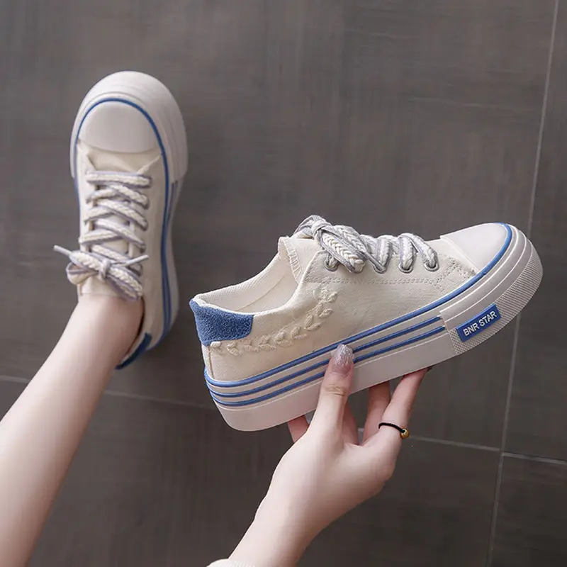 Lace Up Woman Footwear Spring Autumn Canvas Shoes for Women High on Platform To Wear Y2k Vintage Designer Hot Design Elasticty
Lace Up Woman Footwear Spring Autumn Canvas Shoes for Women High on Platform To Wear Y2k Vintage Designer Hot Design Elasticty