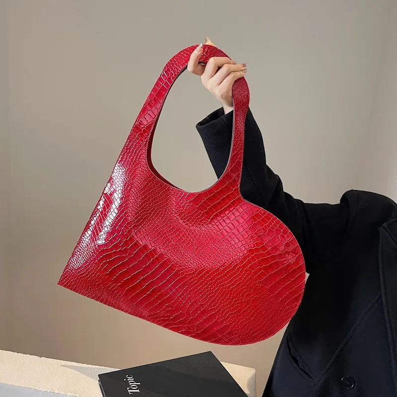 Luxury Designer Large Tote Bag for Women Fashion Trending Love Design Handbag Stylish Shoulder Purse Accessory for Ladies
Luxury Designer Large Tote Bag for Women Fashion Trending Love Design Handbag Stylish Shoulder Purse Accessory for Ladies