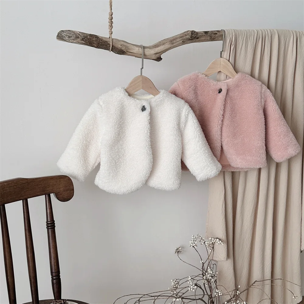 2024 Winter New Baby Long Sleeve Plush Coat Plus Velvet Thick Infant Girls Lamb Wool Cardigan Toddler Boys Cute Warm Jacket
2024 Winter New Baby Long Sleeve Plush Coat Plus Velvet Thick Infant Girls Lamb Wool Cardigan Toddler Boys Cute Warm Jacket