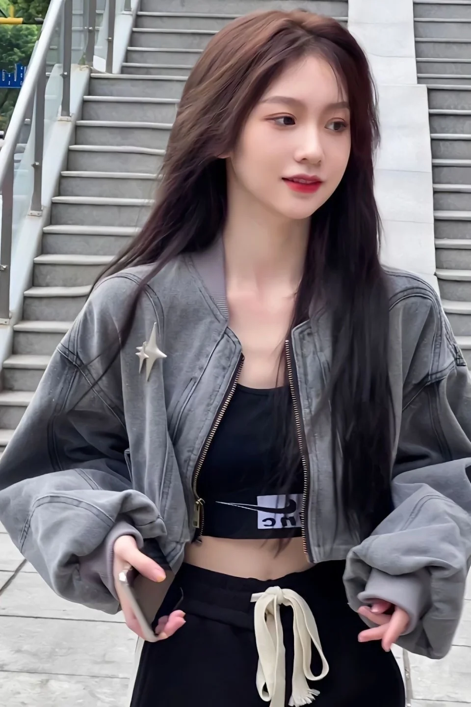 New Grey Women Denim Jackets Streetwear Y2k Cross Crop Hippie 90s Oversize Zip Jackets Coat Harajuku Women's Clothing
New Grey Women Denim Jackets Streetwear Y2k Cross Crop Hippie 90s Oversize Zip Jackets Coat Harajuku Women's Clothing