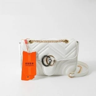 Popular Vintage Crossbody Bag for Women Best Seller Luxury Retro Shoulder Purse with Designer Details
Popular Vintage Crossbody Bag for Women Best Seller Luxury Retro Shoulder Purse with Designer Details