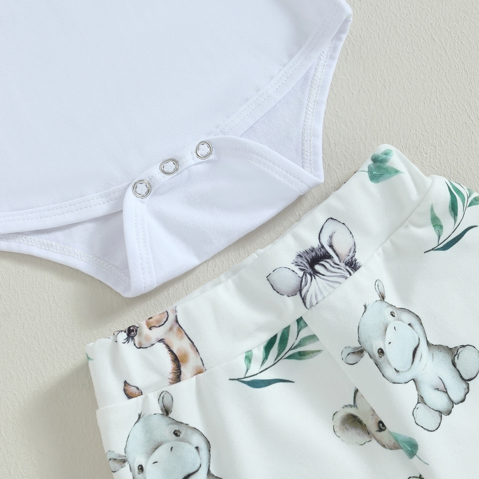 Baby Boys Fall Outfits Letter Print Crew Neck Long Sleeve Rompers Koala Print Long Pants Hat Headband 4Pcs Clothes Set
Baby Boys Fall Outfits Letter Print Crew Neck Long Sleeve Rompers Koala Print Long Pants Hat Headband 4Pcs Clothes Set