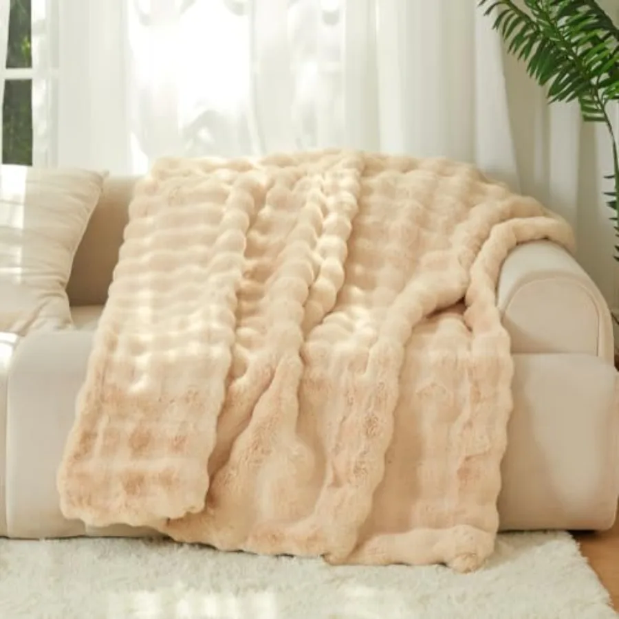 Плед Malibu - Роскошный плюшевый плед LuxeComfort из искусственного меха, 50x60 дюймов - Невероятно мягкий, элегантный, двусторонний дизайн, для дома и пикника
Плед Malibu - Роскошный плюшевый плед LuxeComfort из искусственного меха, 50x60 дюймов - Невероятно мягкий, элегантный, двусторонний дизайн, для дома и пикника