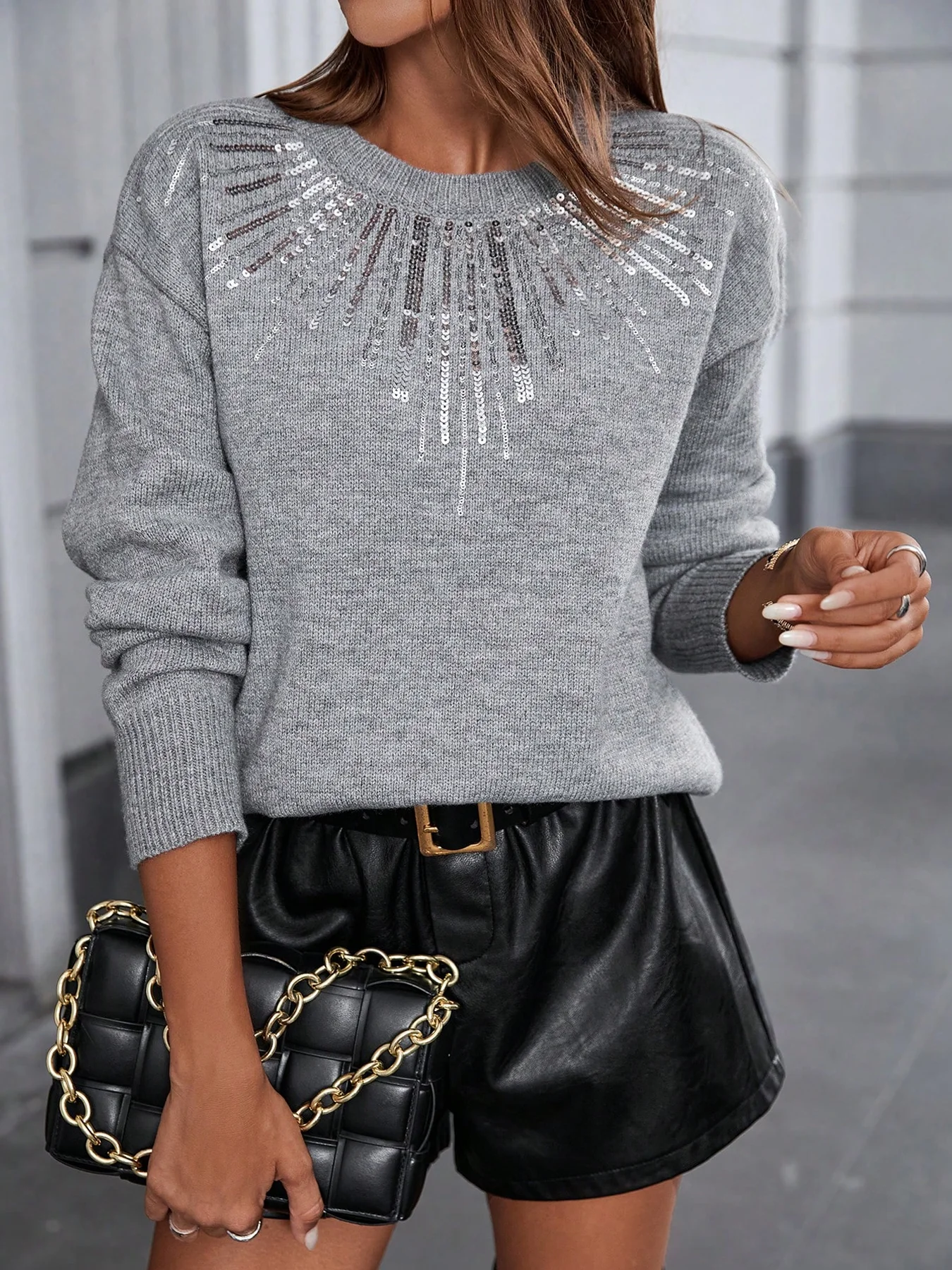 Women's Crew Neck Sequin Sweater - Casual and fashionable long-sleeved pullover with multi-colored sequins, solid color all-seas
Women's Crew Neck Sequin Sweater - Casual and fashionable long-sleeved pullover with multi-colored sequins, solid color all-seas
