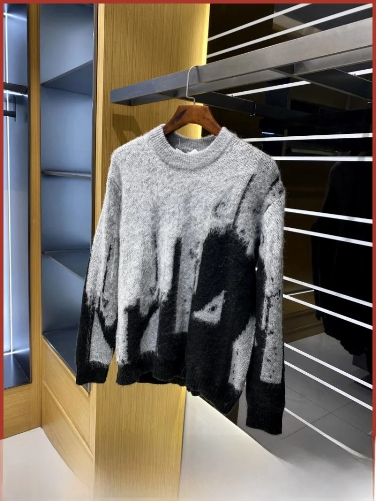 High-End Spani Knitted Sweater fiti Design Camere round Ne Casual Men's Faionable Autumn Winter New Arrival
High-End Spani Knitted Sweater fiti Design Camere round Ne Casual Men's Faionable Autumn Winter New Arrival