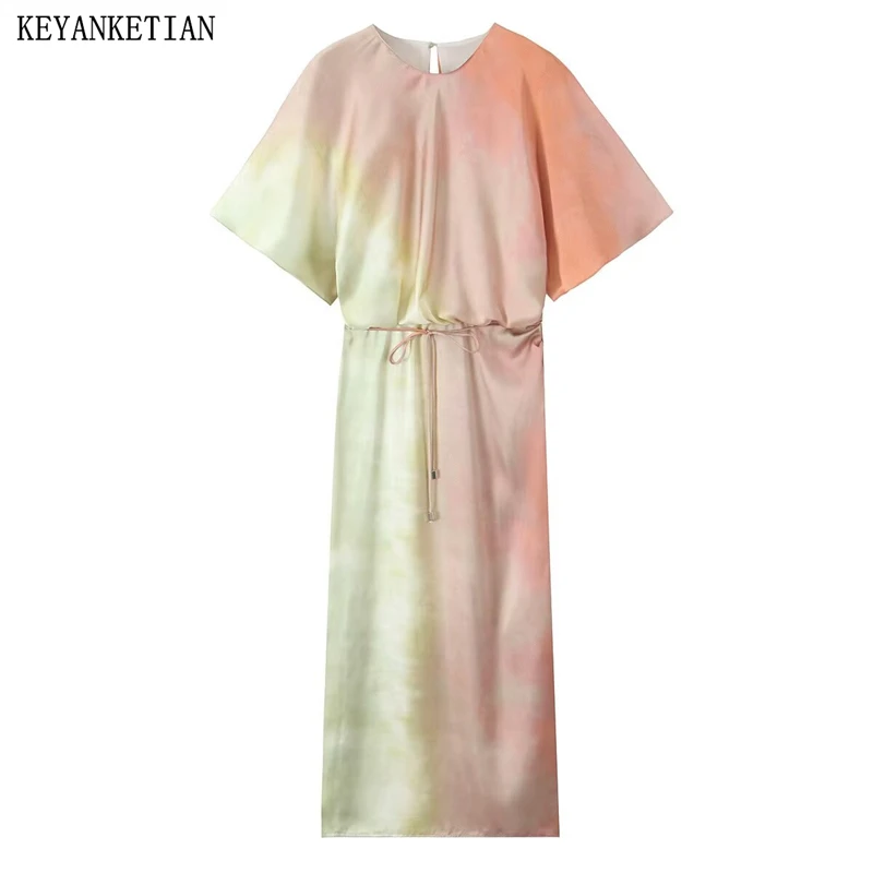 KEYANKETIAN 2025 Summer New Women's Tie dye Print Satin MIDI Dresses O-Neck Batwing Sleeve Lace Up Fashion Ankle-Length Dress
KEYANKETIAN 2025 Summer New Women's Tie dye Print Satin MIDI Dresses O-Neck Batwing Sleeve Lace Up Fashion Ankle-Length Dress