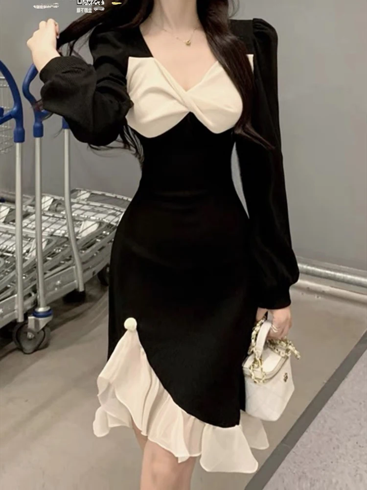 Women Fashion Loose PureLust Vintage Contrast Panel V-neck Dress Elegant Irregular Ruffles Skinny Hot Girl Short Dress
Women Fashion Loose PureLust Vintage Contrast Panel V-neck Dress Elegant Irregular Ruffles Skinny Hot Girl Short Dress