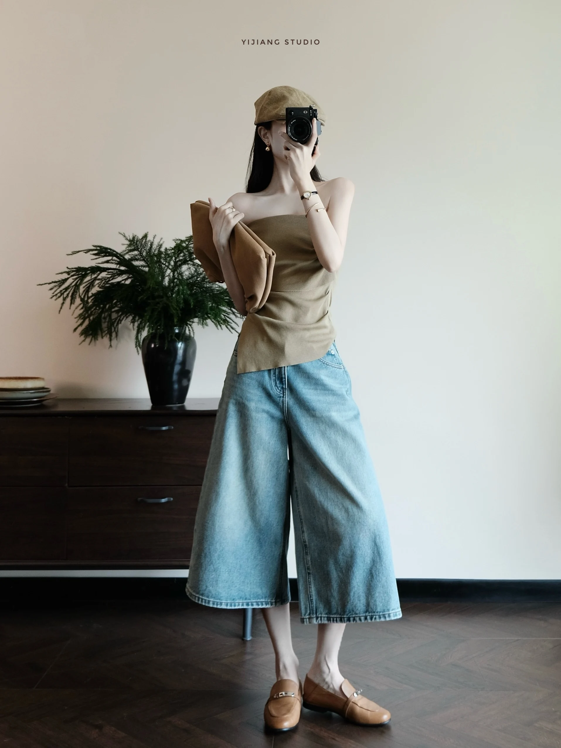 JIANG Light Desire Women's Knitted Wrap Chest Top Asymmetrical Slit Slim Fit Summer Faion Ladies' Tube Top
JIANG Light Desire Women's Knitted Wrap Chest Top Asymmetrical Slit Slim Fit Summer Faion Ladies' Tube Top