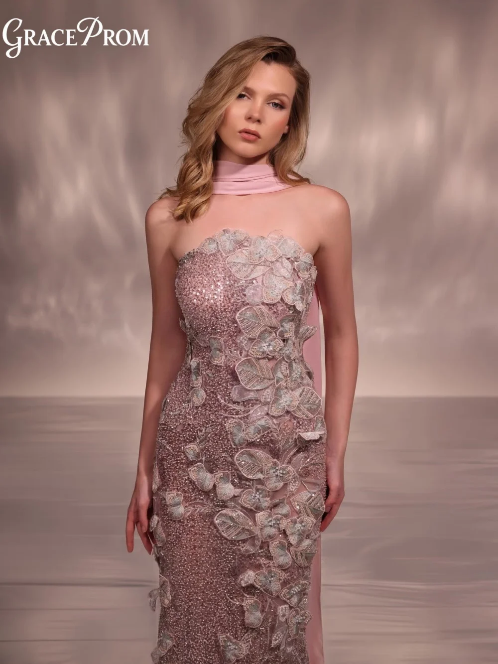 Glamorous Gradient Glitter Tulle Vertical Flower Embroidery Maxi Party Dress 2026 Evening Gown For Wedding Guests فساتين سهرة
Glamorous Gradient Glitter Tulle Vertical Flower Embroidery Maxi Party Dress 2026 Evening Gown For Wedding Guests فساتين سهرة