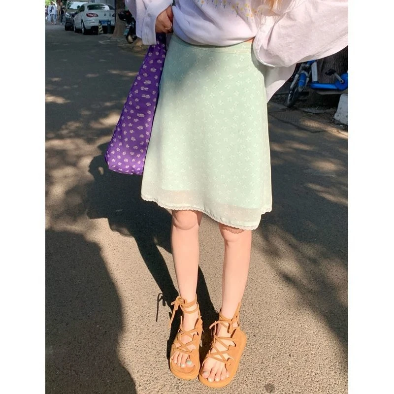 Floral skirt women's 2026 summer thin and thin A-shaped skirt small high waist temperament short skirt
Floral skirt women's 2026 summer thin and thin A-shaped skirt small high waist temperament short skirt