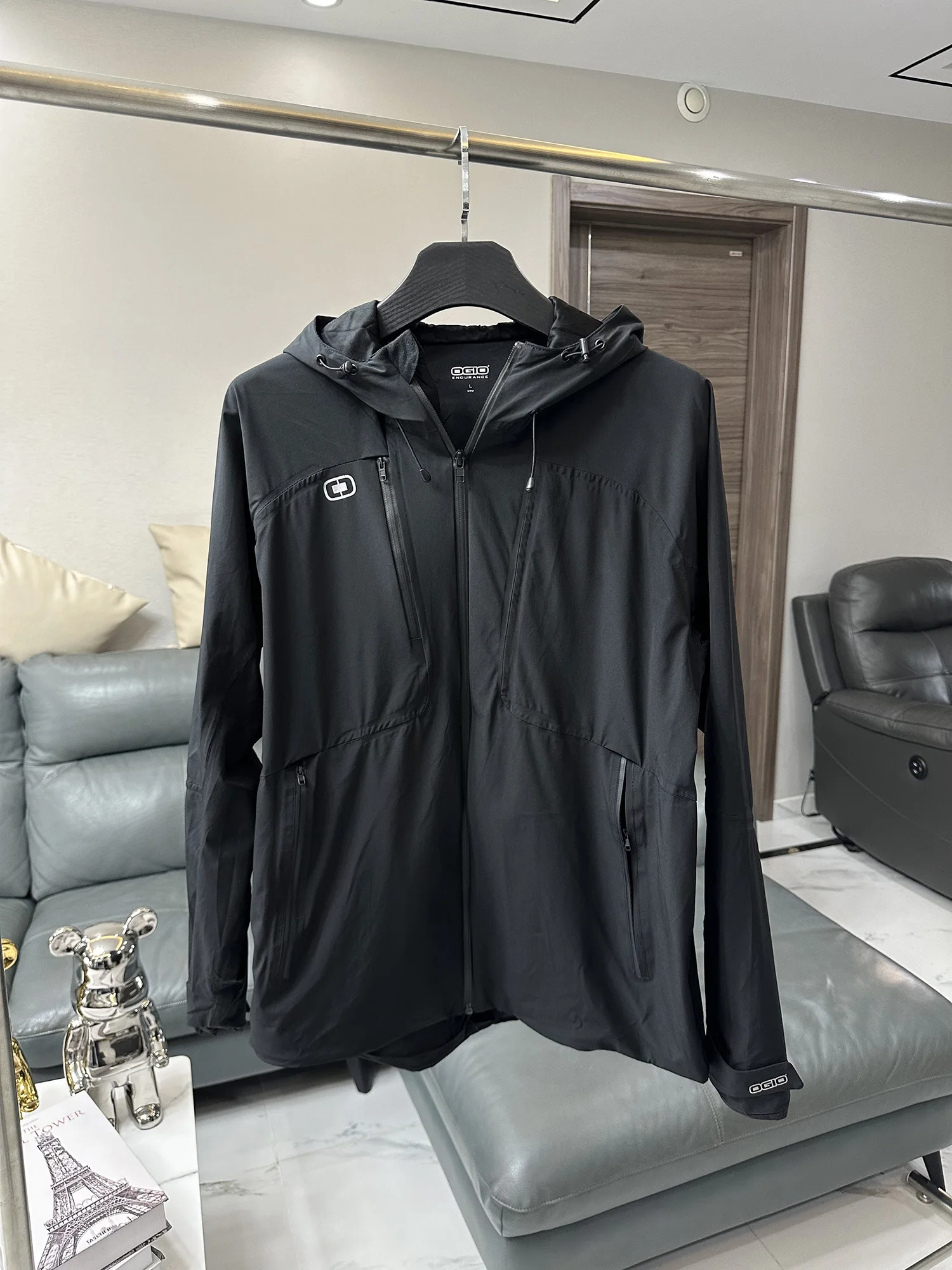 Outdoor Men's Soft Jacket Windproof Waterproof Full Glue Zipper Closure Spring Autumn Standard Fit Polyester Fiber
Outdoor Men's Soft Jacket Windproof Waterproof Full Glue Zipper Closure Spring Autumn Standard Fit Polyester Fiber