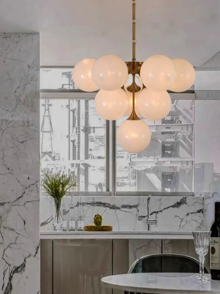 Винтажные светодиодные подвесные светильники с дизайном в виде гроздья винограда, белые, для гостиной в стиле коттедж, люстры для виллы, декор для спальни
Винтажные светодиодные подвесные светильники с дизайном в виде гроздья винограда, белые, для гостиной в стиле коттедж, люстры для виллы, декор для спальни