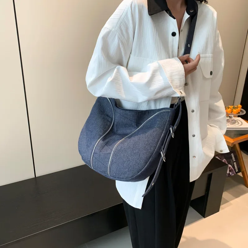 Denim Crossbody Bag for Women Versatile Large Capacity Hobos Bag Korean Style Solid Color Shoulder Bag 3 Colors
Denim Crossbody Bag for Women Versatile Large Capacity Hobos Bag Korean Style Solid Color Shoulder Bag 3 Colors