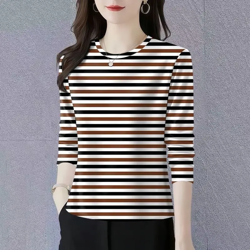 Elegant Striped Long Sleeve round Neck T-Shirt Women's Fashionable Mommy Style Top Large Size Casual Wear Polyester Fiber
Elegant Striped Long Sleeve round Neck T-Shirt Women's Fashionable Mommy Style Top Large Size Casual Wear Polyester Fiber