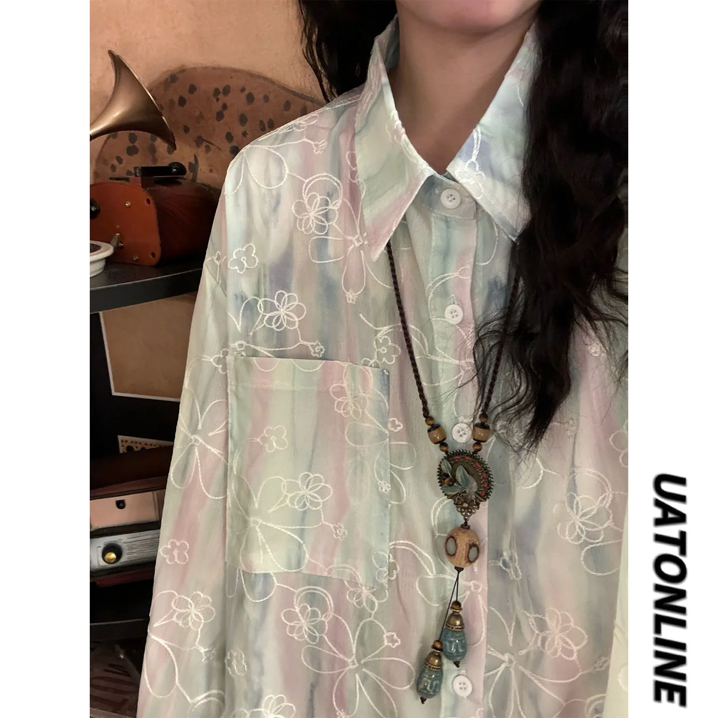 UATONLINE2026 Весенний женский кардиган в американском ретро-стиле с длинными рукавами, вышивкой и полосками, модный, фактурный, открытый, вязаный, кофта-кардиган
UATONLINE2026 Весенний женский кардиган в американском ретро-стиле с длинными рукавами, вышивкой и полосками, модный, фактурный, открытый, вязаный, кофта-кардиган