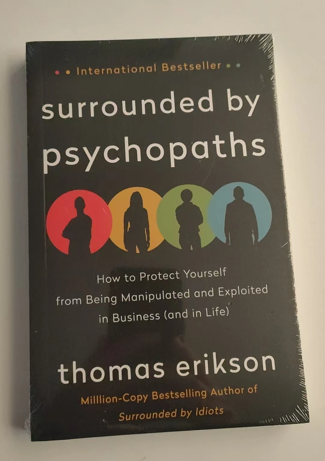 Окружается психопатами Томаса Эрксион или, как остановить быть истекающимся сроком службы других английских книг. Бестселлер. Роман.
Окружается психопатами Томаса Эрксион или, как остановить быть истекающимся сроком службы других английских книг. Бестселлер. Роман.