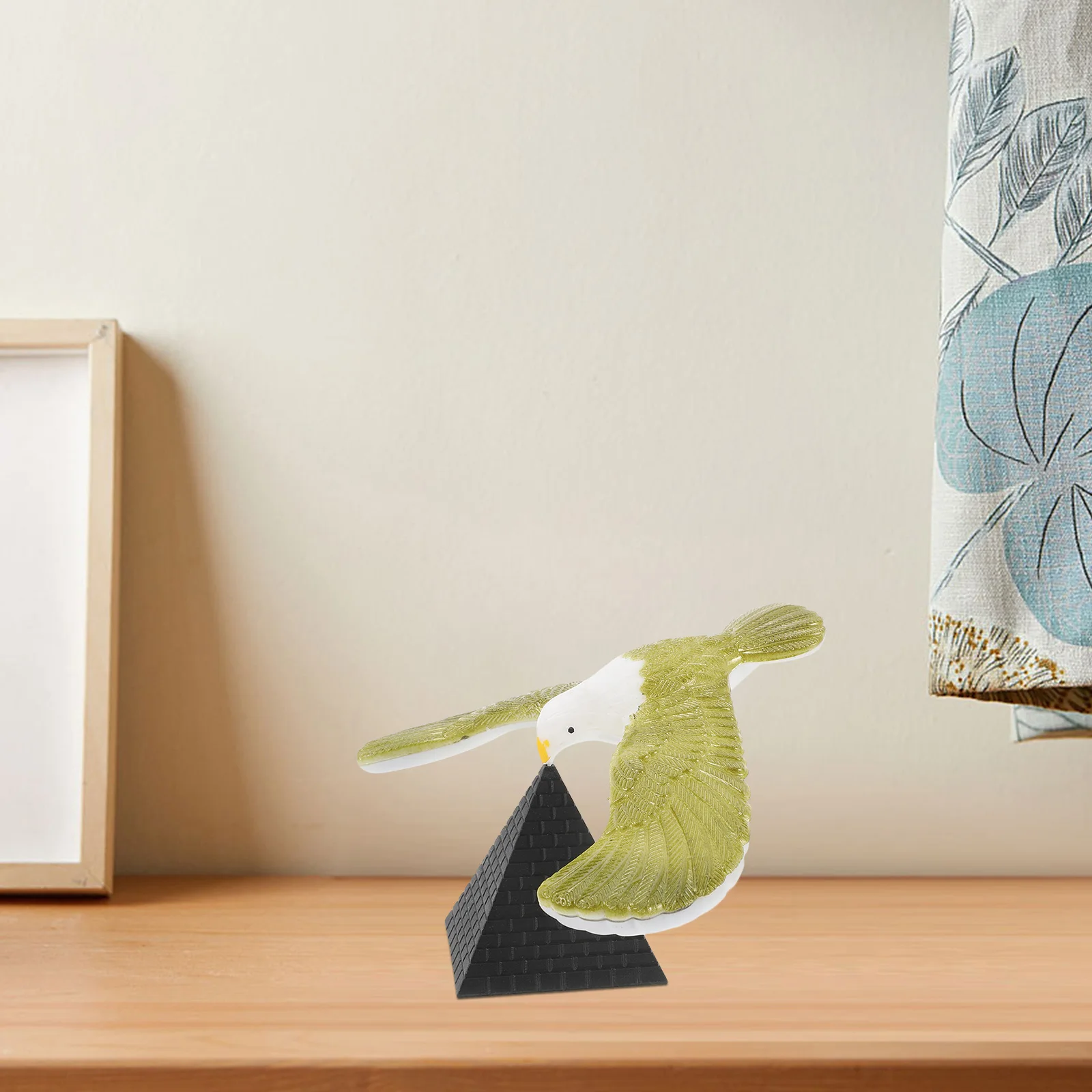 Balance Bird Toy Ornament Wing Birds Balancing Plastic Eagle on Finger Stand Child
Balance Bird Toy Ornament Wing Birds Balancing Plastic Eagle on Finger Stand Child