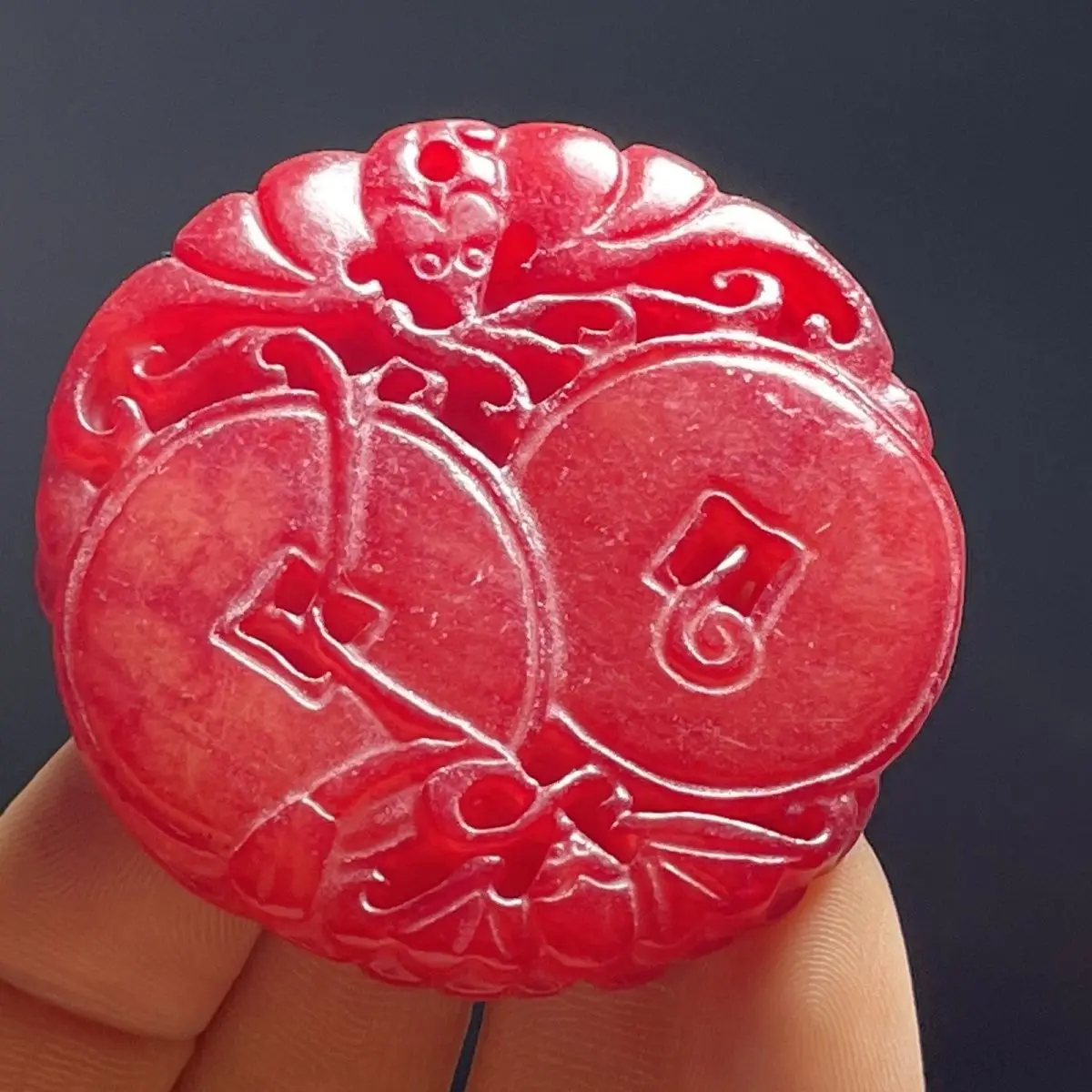 Han Dynasty Xiuyu Picked Up Leaks, Antique Jade, Antique Old Jade, Jade Old Jade Old Objects, Pendants, Blessing Is in Fron You
Han Dynasty Xiuyu Picked Up Leaks, Antique Jade, Antique Old Jade, Jade Old Jade Old Objects, Pendants, Blessing Is in Fron You