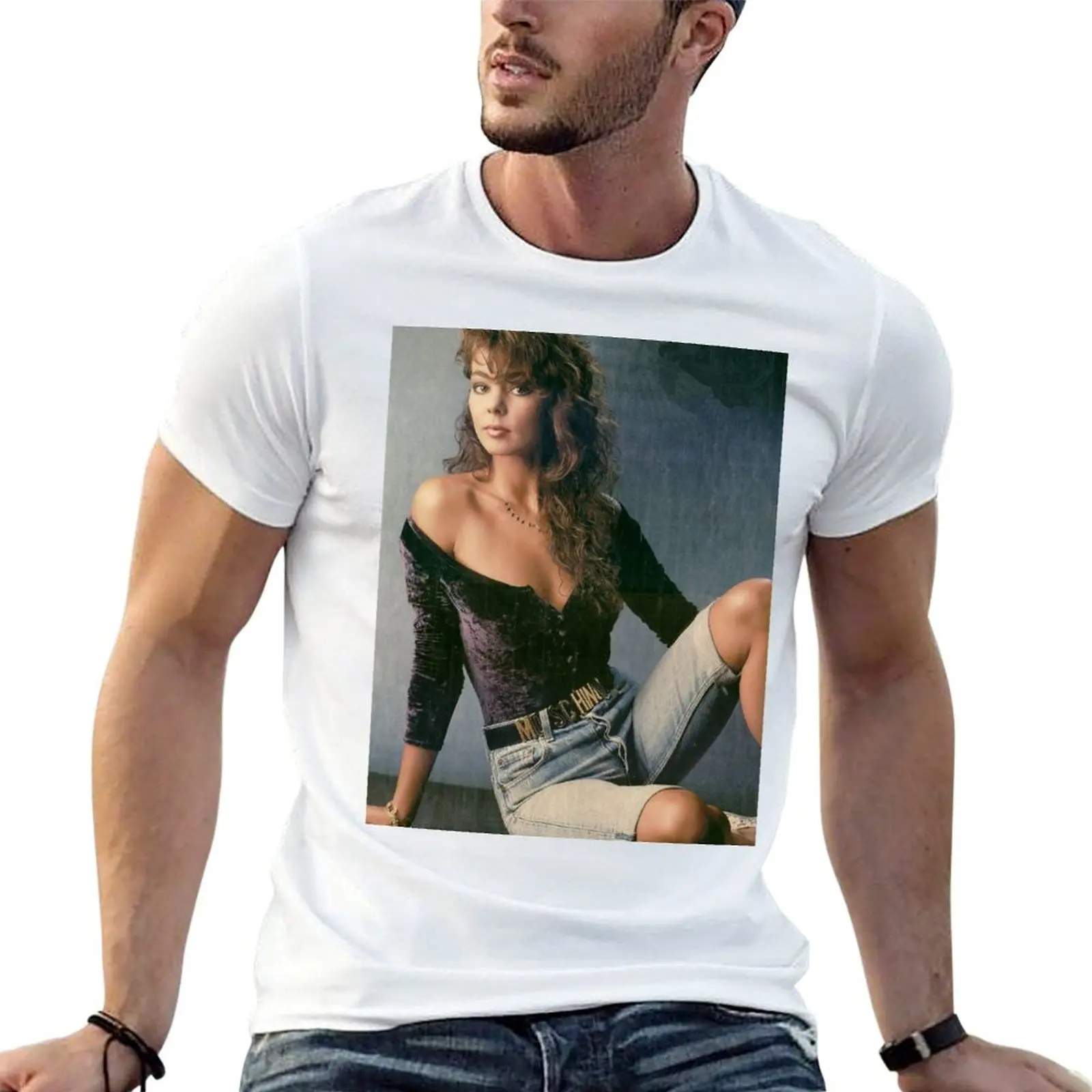 Cretu man hot anime T-Shirt tshirt tshirt Sandra
Cretu man hot anime T-Shirt tshirt tshirt Sandra