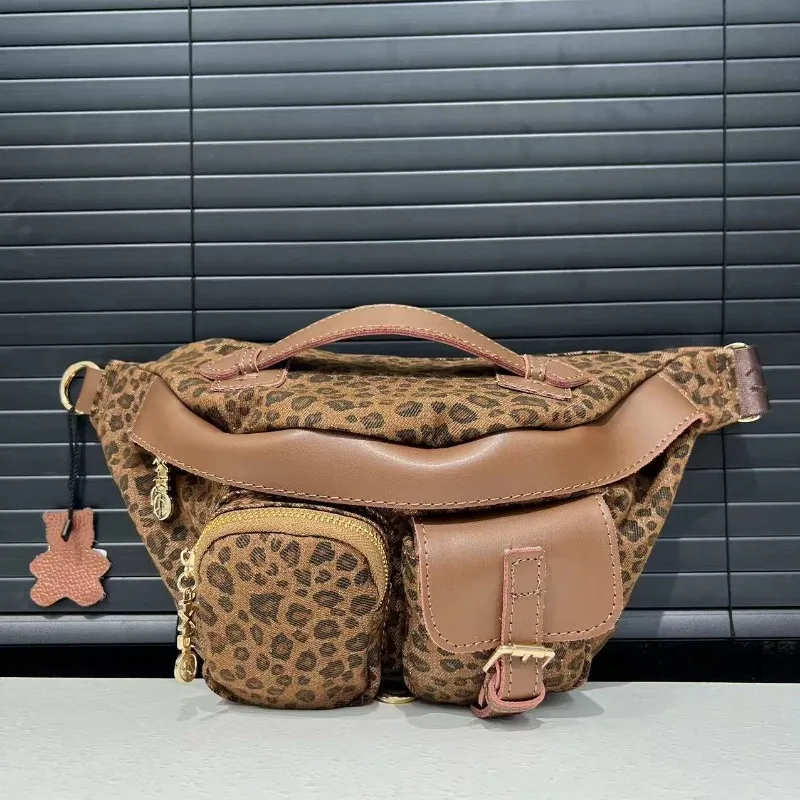 Fashion Trend Leopard Print Chest Bags for Women Multi-pocket Design Large Capacity Crossbody Bag Outdoor Cycling Versatile Bag
Fashion Trend Leopard Print Chest Bags for Women Multi-pocket Design Large Capacity Crossbody Bag Outdoor Cycling Versatile Bag