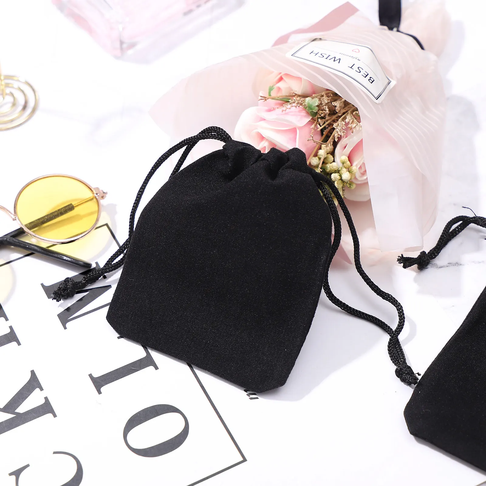 75pcs Drawstring Bags 9X7Cm Black Jewelry Storage Pouches For Watches Bracelets Coins Festival Gift Packaging Cloth Pouches
75pcs Drawstring Bags 9X7Cm Black Jewelry Storage Pouches For Watches Bracelets Coins Festival Gift Packaging Cloth Pouches
