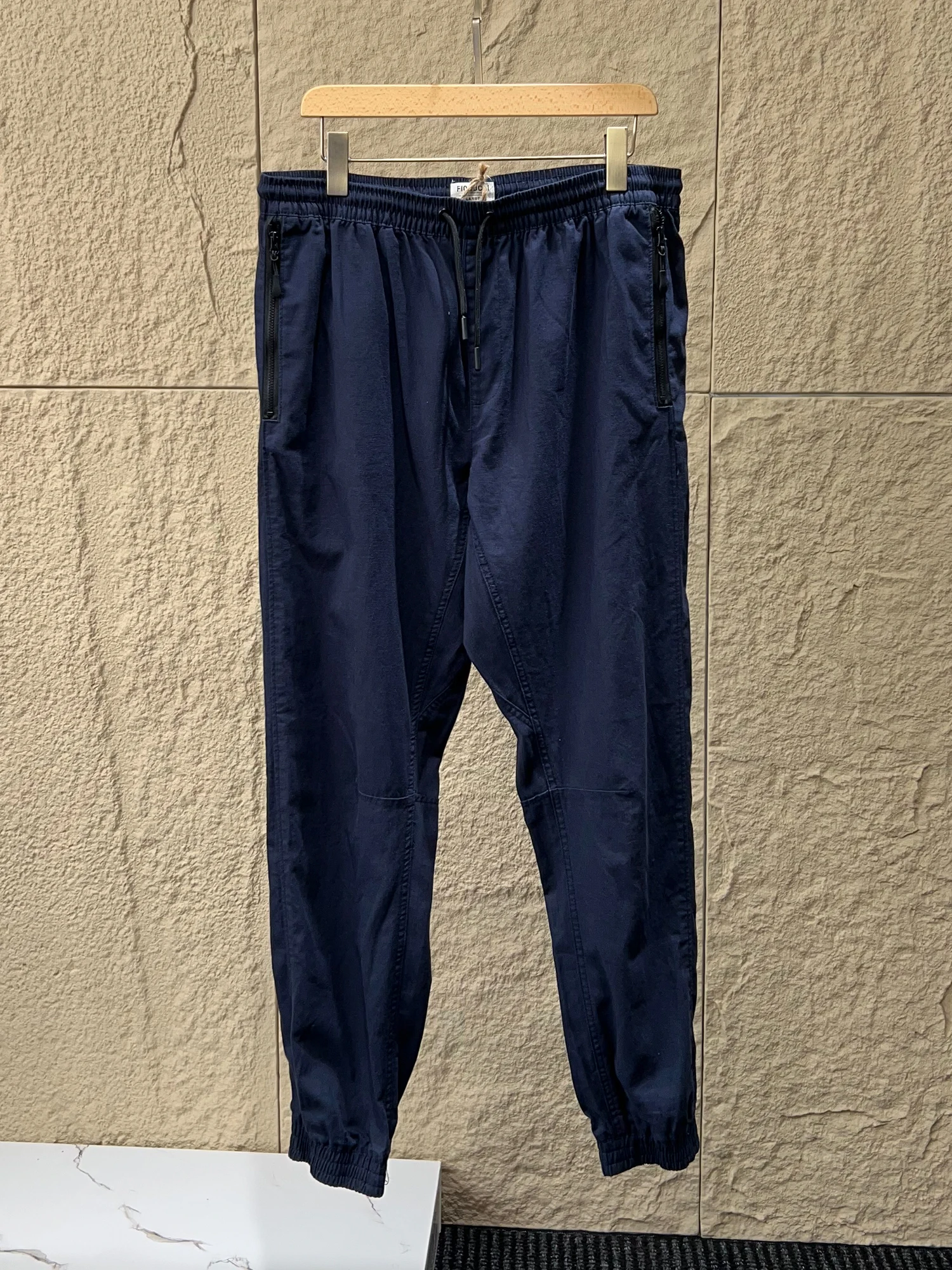 Men's Summer Casual Pants Elastic Waist Drawstring Cotton Linen Blend Breathable Versatile Loose Fit Straight Leg Trousers
Men's Summer Casual Pants Elastic Waist Drawstring Cotton Linen Blend Breathable Versatile Loose Fit Straight Leg Trousers
