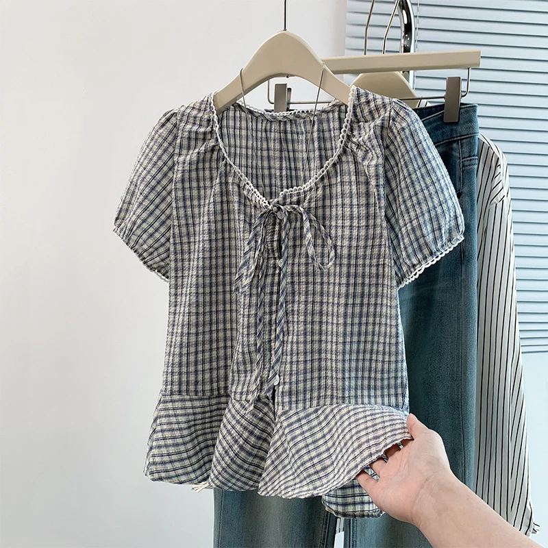 Summer 2026 Plaid Bubble Sleeve Doll Shirt Women's Coat Large Size Shirt Younging Effect Short Sleeve Commute Style Slim Fit
Summer 2026 Plaid Bubble Sleeve Doll Shirt Women's Coat Large Size Shirt Younging Effect Short Sleeve Commute Style Slim Fit