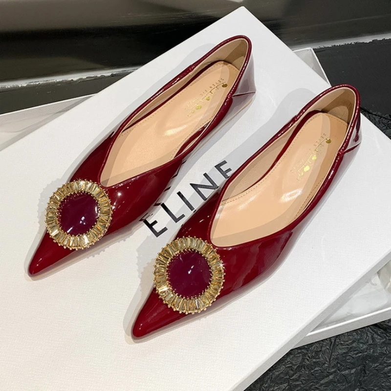 Lacquer Leather Rhinestone Buckle Flat Women Shoes Pointed Toe Party Dress Shoes Shallow Fashion Sexy Luxury Mules Shoes Women
Lacquer Leather Rhinestone Buckle Flat Women Shoes Pointed Toe Party Dress Shoes Shallow Fashion Sexy Luxury Mules Shoes Women