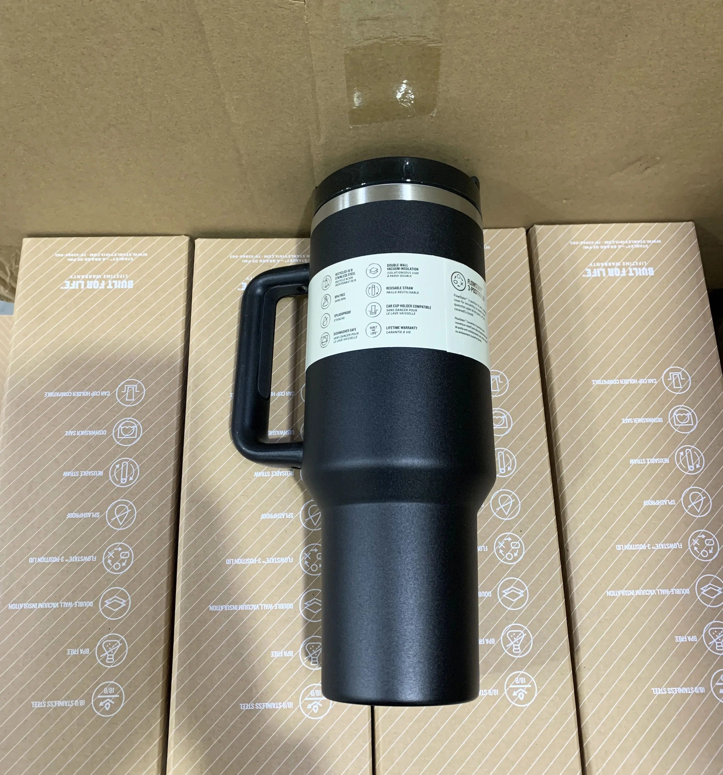 Hot-selling high-grade stainless steel car-handled vacuum insulated tumbler, 40 ounces
Hot-selling high-grade stainless steel car-handled vacuum insulated tumbler, 40 ounces