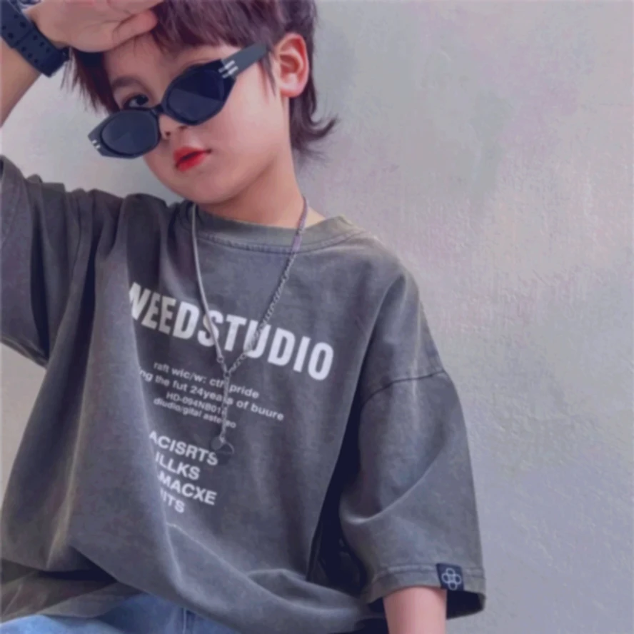 2025 Summer Pure Cotton Children's Short Sleeved Simple Letters Faded and Worn Half Sleeved T-shirts Boys Girls Stylish
2025 Summer Pure Cotton Children's Short Sleeved Simple Letters Faded and Worn Half Sleeved T-shirts Boys Girls Stylish