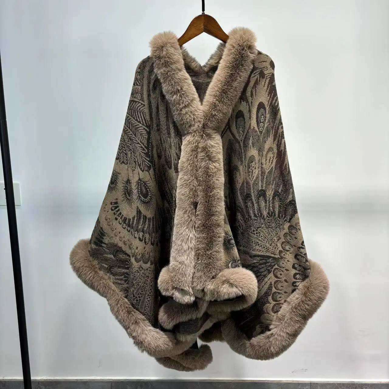 Plus size faux fur collar capelet-peacock jacquard knit shawl coat, asymmetrical front opening scarf wrap
Plus size faux fur collar capelet-peacock jacquard knit shawl coat, asymmetrical front opening scarf wrap