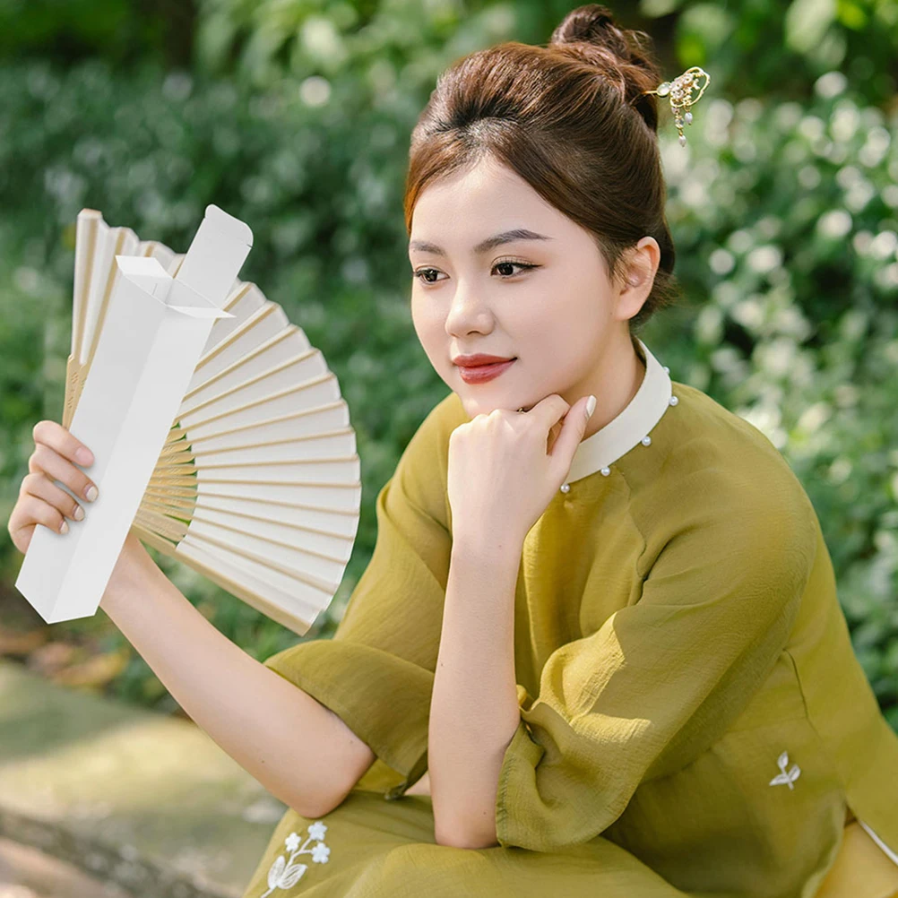 25 Pcs Folding Fan Packaging Box Diy Blank Paper Boxes For Hand Fans Storage Gifting Classic Style Portable Organizer
25 Pcs Folding Fan Packaging Box Diy Blank Paper Boxes For Hand Fans Storage Gifting Classic Style Portable Organizer