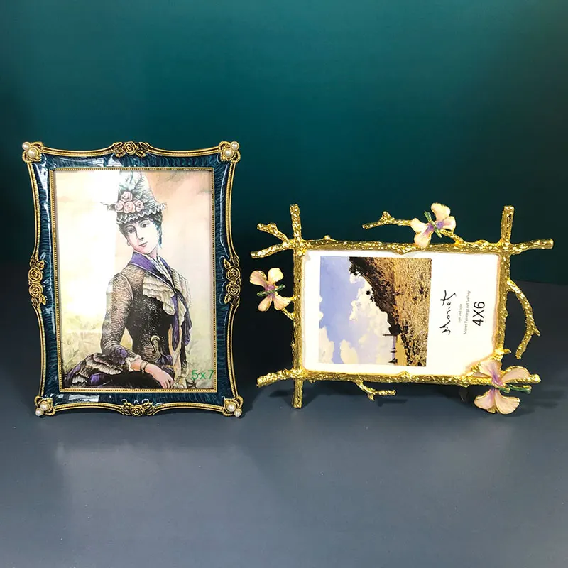 European metal photo frame 6 six seven eight 10 ten inches creative family photo wedding photo frame table combination children
European metal photo frame 6 six seven eight 10 ten inches creative family photo wedding photo frame table combination children
