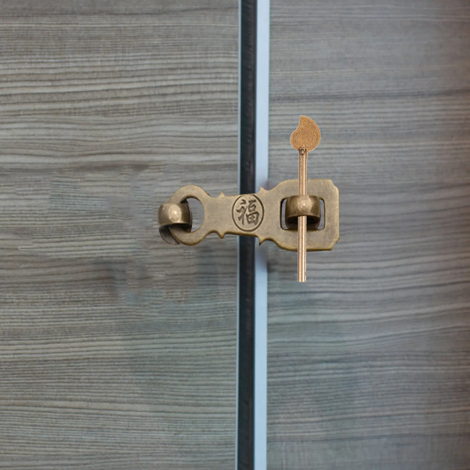 Классический замок-ключ с износостойкой отделкой для винтажных шкафов и дверей, ключи для мебели
Классический замок-ключ с износостойкой отделкой для винтажных шкафов и дверей, ключи для мебели