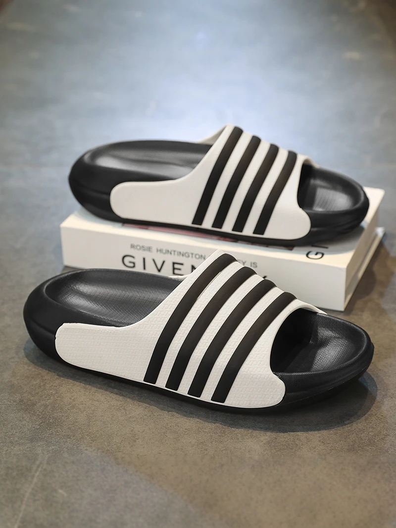 Men's Casual Slip-On Slippers Anti-Slip Wear-Resistant Bathing Indoor Home Comfortable Flat Sandals Leisure Slippers
Men's Casual Slip-On Slippers Anti-Slip Wear-Resistant Bathing Indoor Home Comfortable Flat Sandals Leisure Slippers