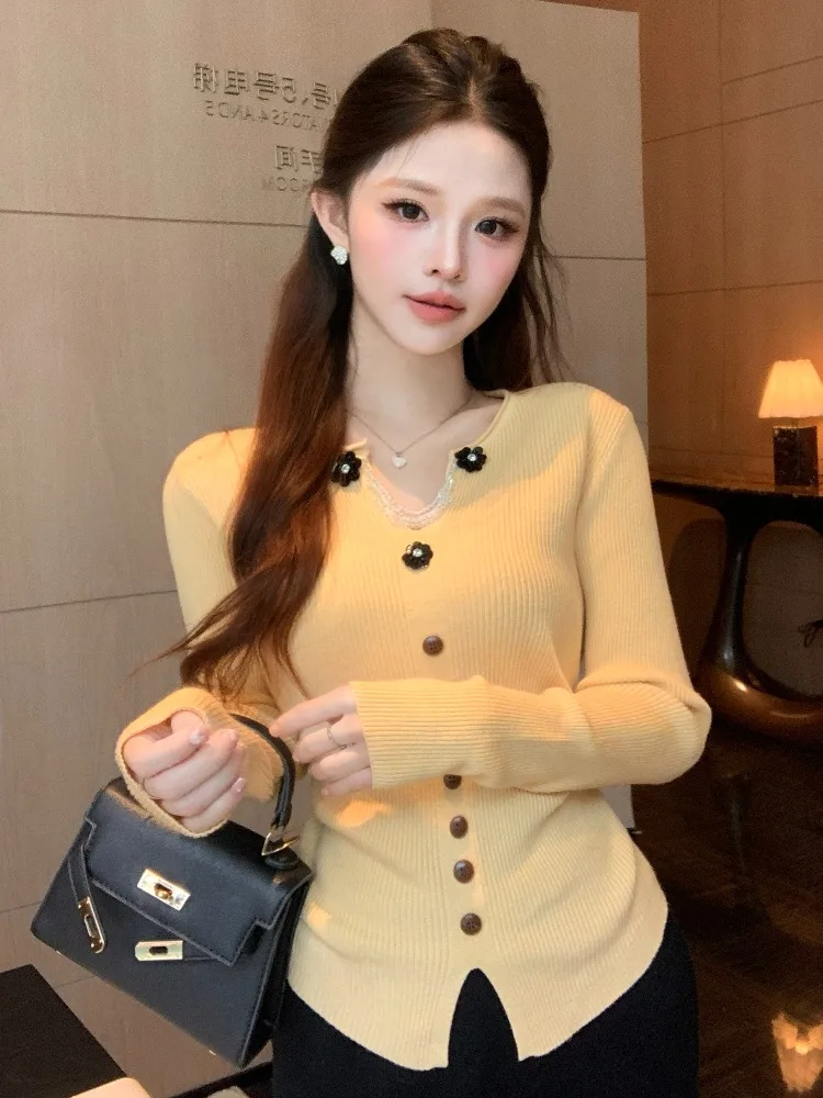 Yellow Knitted Open Cardigan V-Neck Waist-Cinching Slimming Inner Wear Korean Style Spring Autumn New Arrival Fashionable Cit...
Yellow Knitted Open Cardigan V-Neck Waist-Cinching Slimming Inner Wear Korean Style Spring Autumn New Arrival Fashionable Cit...