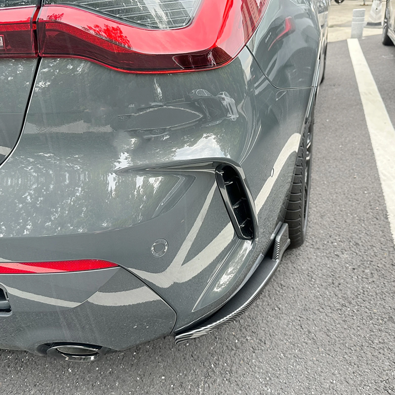 For BMW 4 Series G22 G23 M Sport 2 Door 2020-2024 Rear Bumper Lip Corner Cover SpoilerSplitter Scratch Protector Side Skirt
For BMW 4 Series G22 G23 M Sport 2 Door 2020-2024 Rear Bumper Lip Corner Cover SpoilerSplitter Scratch Protector Side Skirt