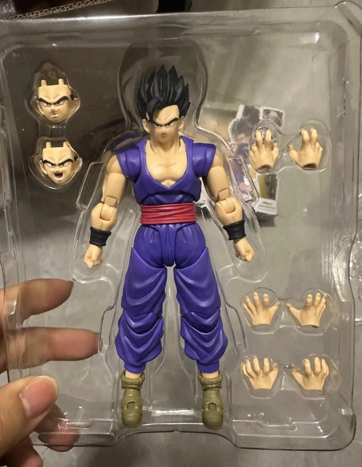 Бандай SHF Сунь Уфань: Супергерой (театральная версия) с черными волосами
Бандай SHF Сунь Уфань: Супергерой (театральная версия) с черными волосами