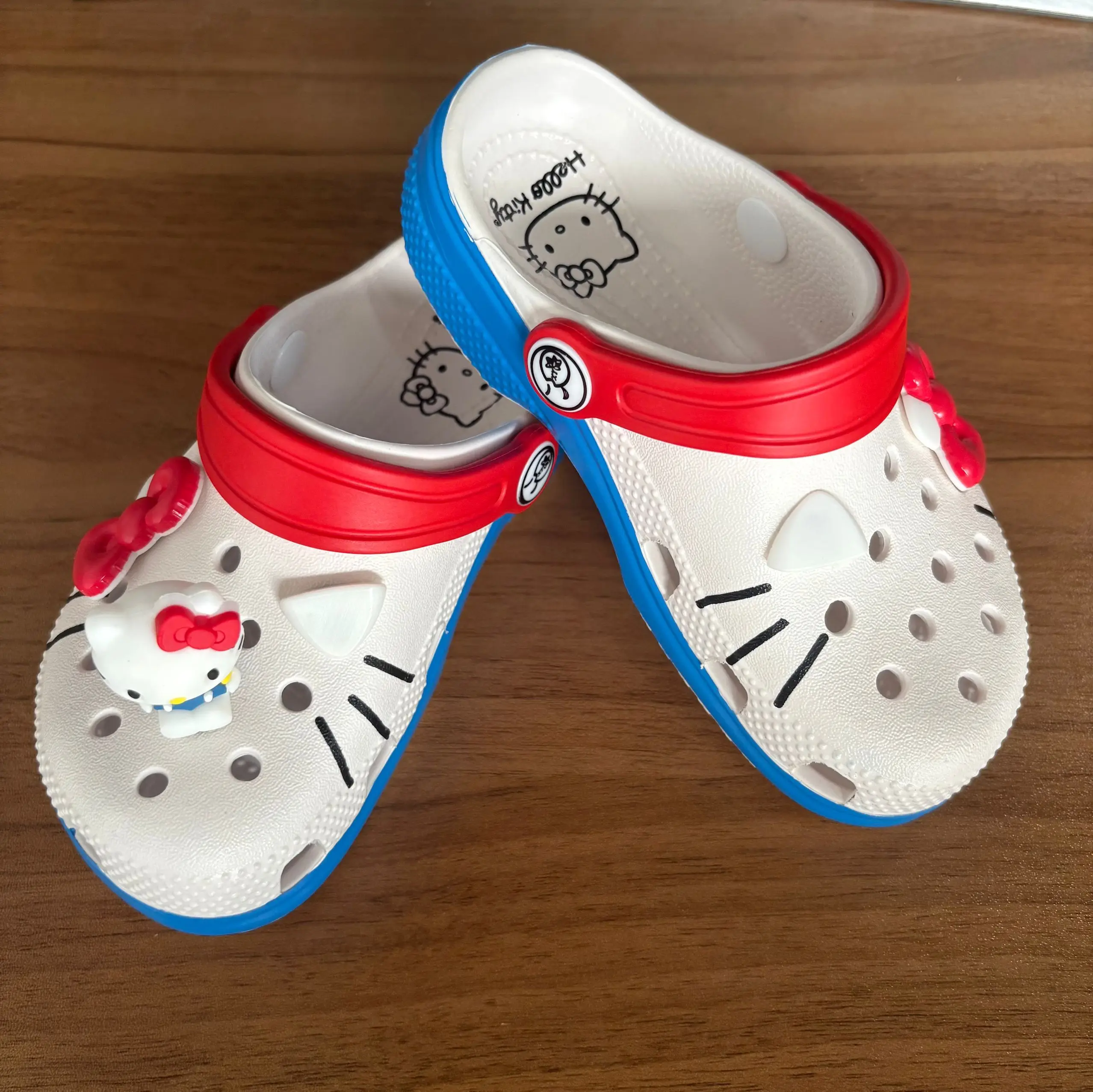 Miniso Sanrio Hello Kitty Сандалии с отверстиями Тапочки Kt Cat Сандалии Kawaii Eva Anime Домашняя пляжная обувь Летние тапочки для взрослых и детей Подарок
Miniso Sanrio Hello Kitty Сандалии с отверстиями Тапочки Kt Cat Сандалии Kawaii Eva Anime Домашняя пляжная обувь Летние тапочки для взрослых и детей Подарок