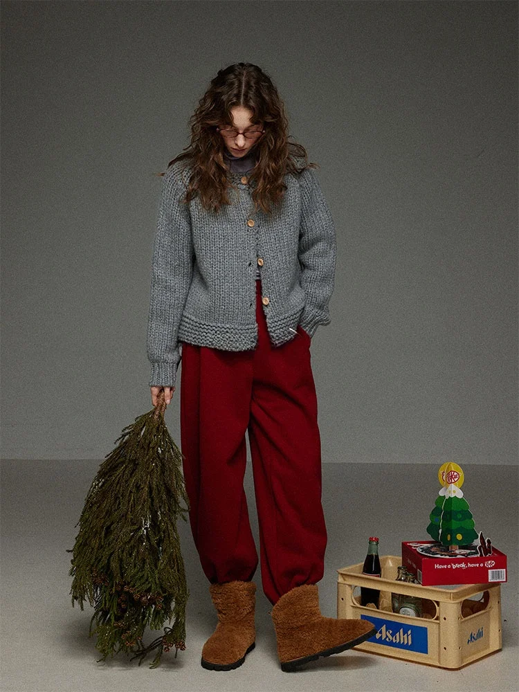 Утепленный шерстяной вязаный кардиган женский с круглым вырезом и длинными рукавами, серый свитер в винтажном стиле, для весенне-осенне-зимнего сезона
Утепленный шерстяной вязаный кардиган женский с круглым вырезом и длинными рукавами, серый свитер в винтажном стиле, для весенне-осенне-зимнего сезона