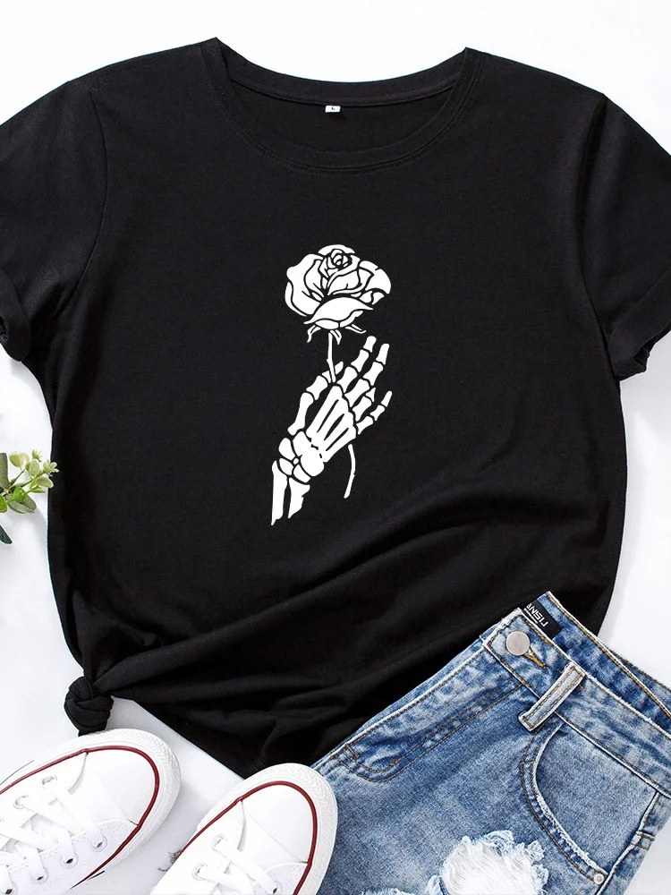 Skull Hand Rose Print T Shirt Women Short Sleeve O Neck Loose Tshirt Summer Women Causal Tee Shirt Tops Camisetas Mujer
Skull Hand Rose Print T Shirt Women Short Sleeve O Neck Loose Tshirt Summer Women Causal Tee Shirt Tops Camisetas Mujer