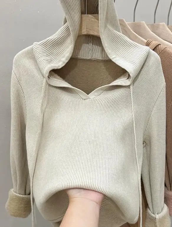 Winter Solid Color Hooded Sweatshirt with Fleece Lining for Warmth, Women's Casual and Fashionable Long Sleeved Knitted Sweater
Winter Solid Color Hooded Sweatshirt with Fleece Lining for Warmth, Women's Casual and Fashionable Long Sleeved Knitted Sweater