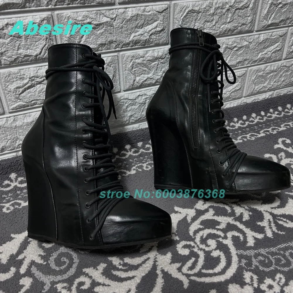 Новые женские ботинки на платформе с круглым носком, на танкетке, с матовой кожаной отделкой, с перекрестными ремешками, на молнии, для повседневной носки, в стиле пэчворк
Новые женские ботинки на платформе с круглым носком, на танкетке, с матовой кожаной отделкой, с перекрестными ремешками, на молнии, для повседневной носки, в стиле пэчворк
