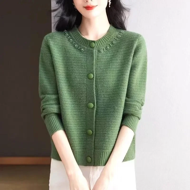 Fashion Beaded Knitwear Cardigan Women Spring Autumn New Round Neck Short Sweater Coat Loose High Waist Small Jacket Female Tops
Fashion Beaded Knitwear Cardigan Women Spring Autumn New Round Neck Short Sweater Coat Loose High Waist Small Jacket Female Tops