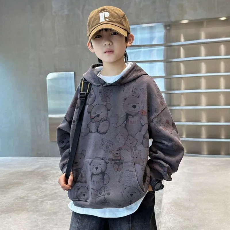 2025 Новая детская толстовка среднего размера на весну и осень с капюшоном и принтом медведя, острая модная стильная повседневная шикарная толстовка с капюшоном - осенний топ для мальчиков