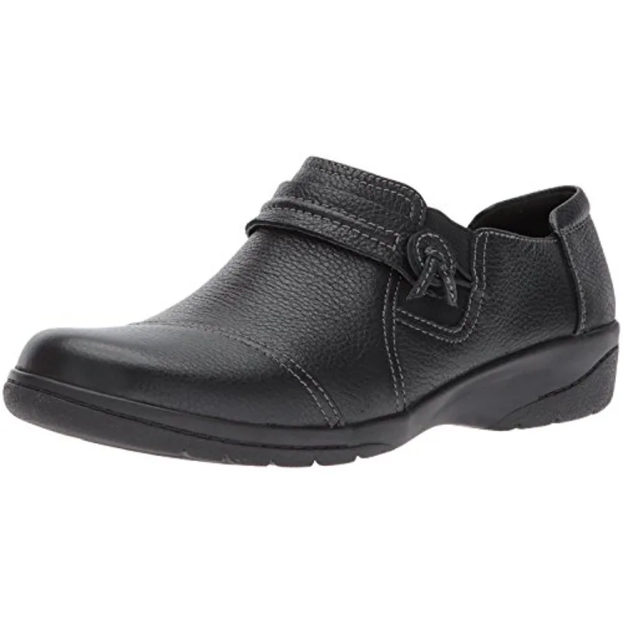 Clarks Women's Cheyn Madi Pull-On Loafers
Clarks Women's Cheyn Madi Pull-On Loafers