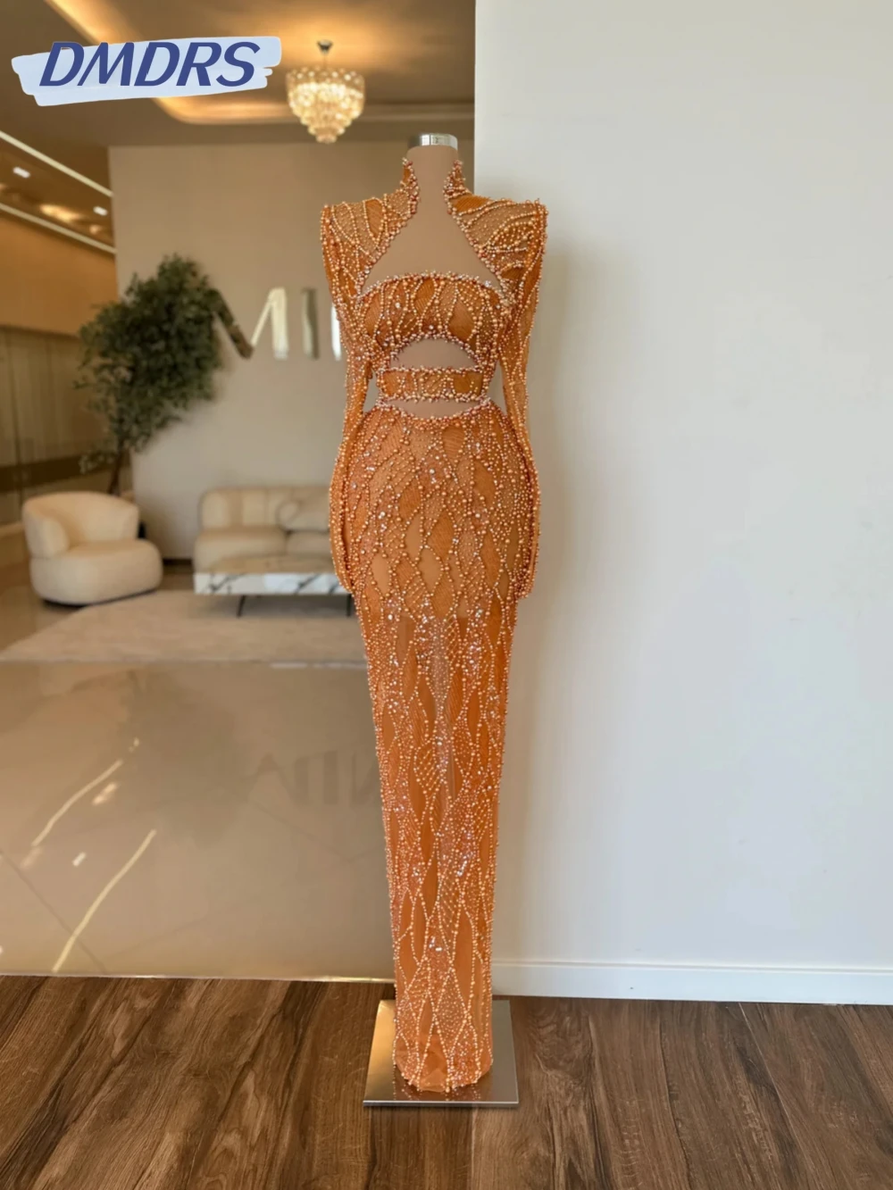 Orange Exquisite Beaded Pearls Straight Evening Dress For Women Illusion Long Sleeve Wedding Party Gown Customized Prom Dresses
Orange Exquisite Beaded Pearls Straight Evening Dress For Women Illusion Long Sleeve Wedding Party Gown Customized Prom Dresses